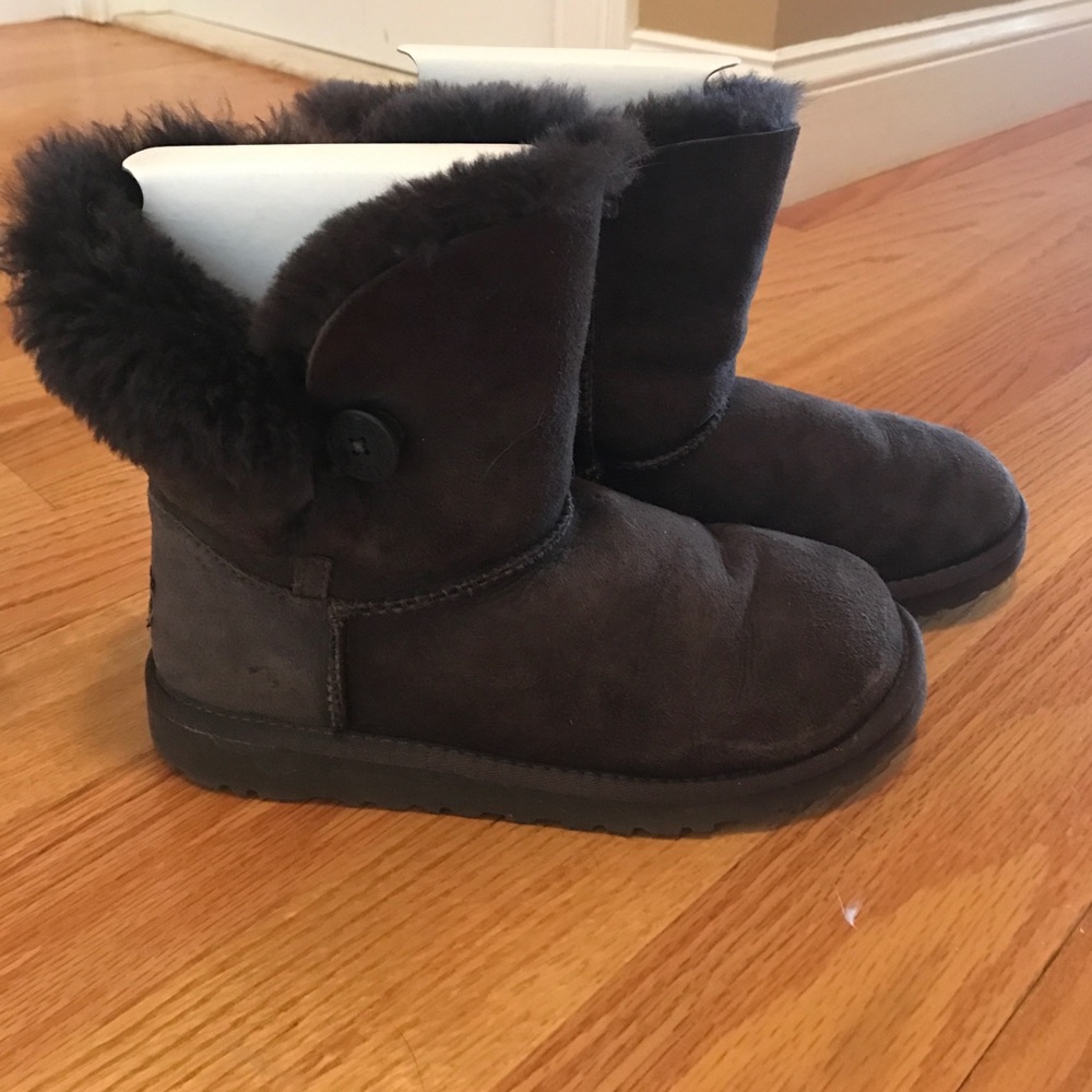 Ugg Kid's Bailey Button II - Chocolate - Size 5